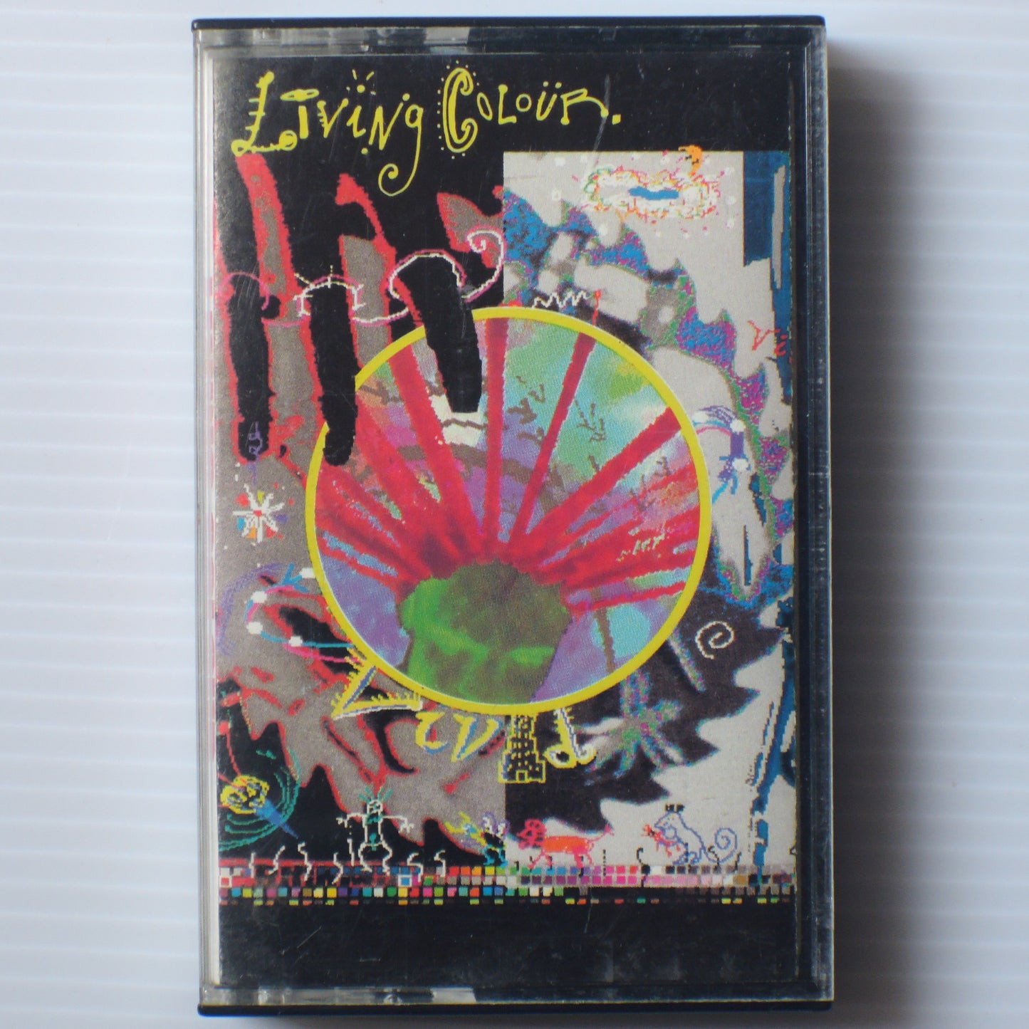 LIVING COLOUR - VIVID [カセット]