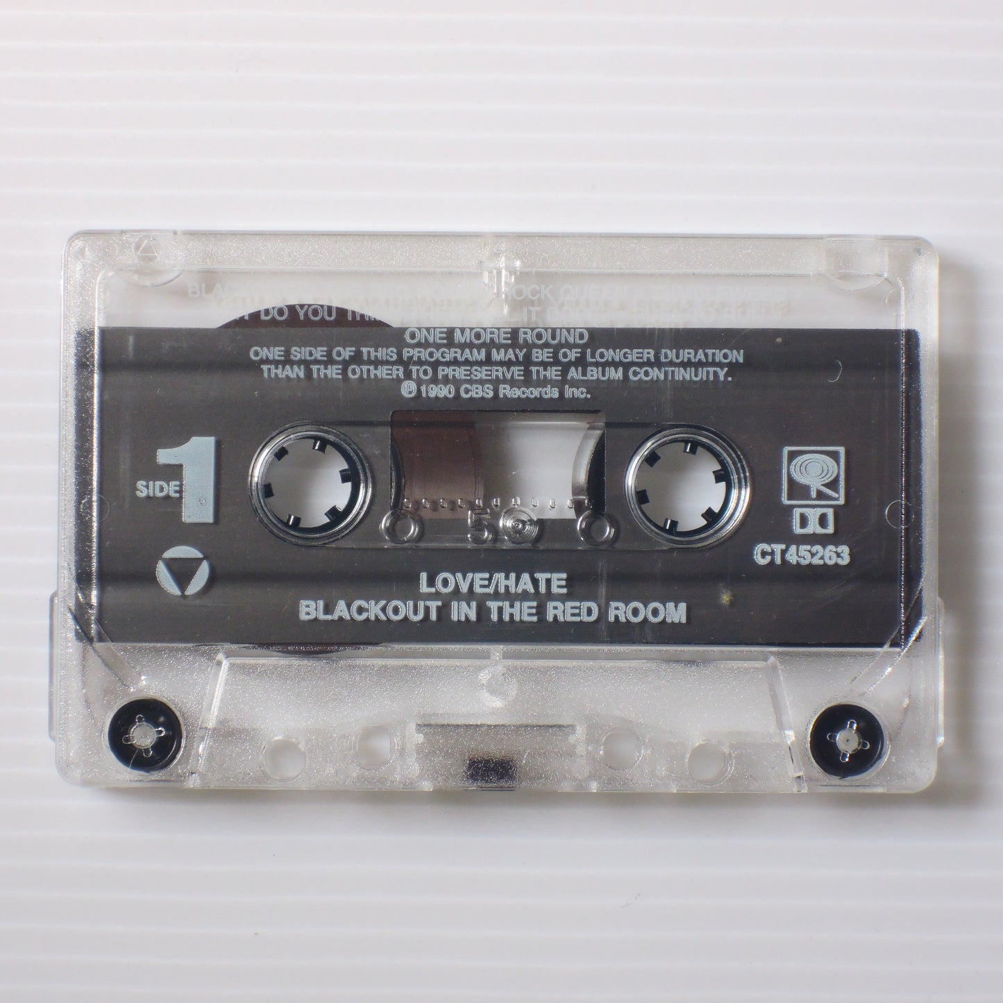 LOVE/HATE - BLACK OUT IN THE RED ROOM [カセット]