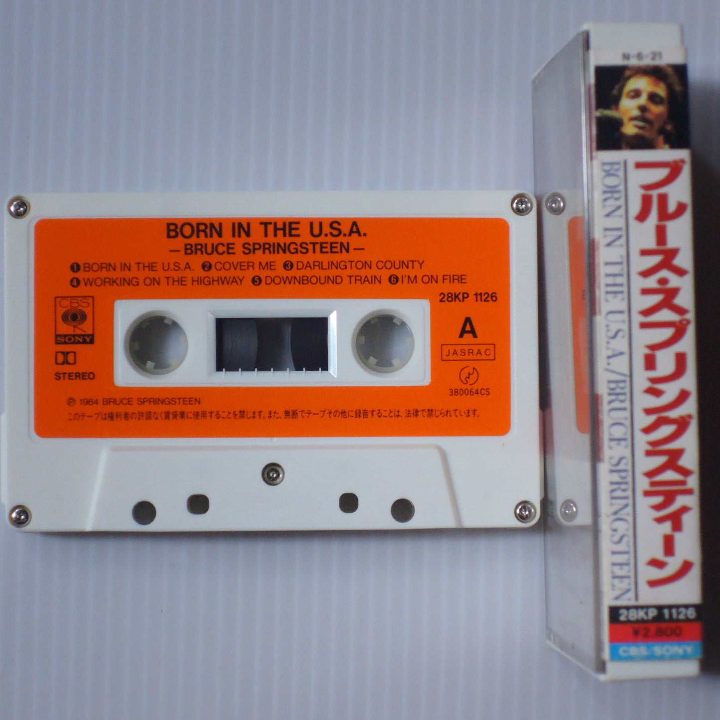 Bruce Springsteen - BORN IN THE U.S.A (28KP 1126) [カセット]