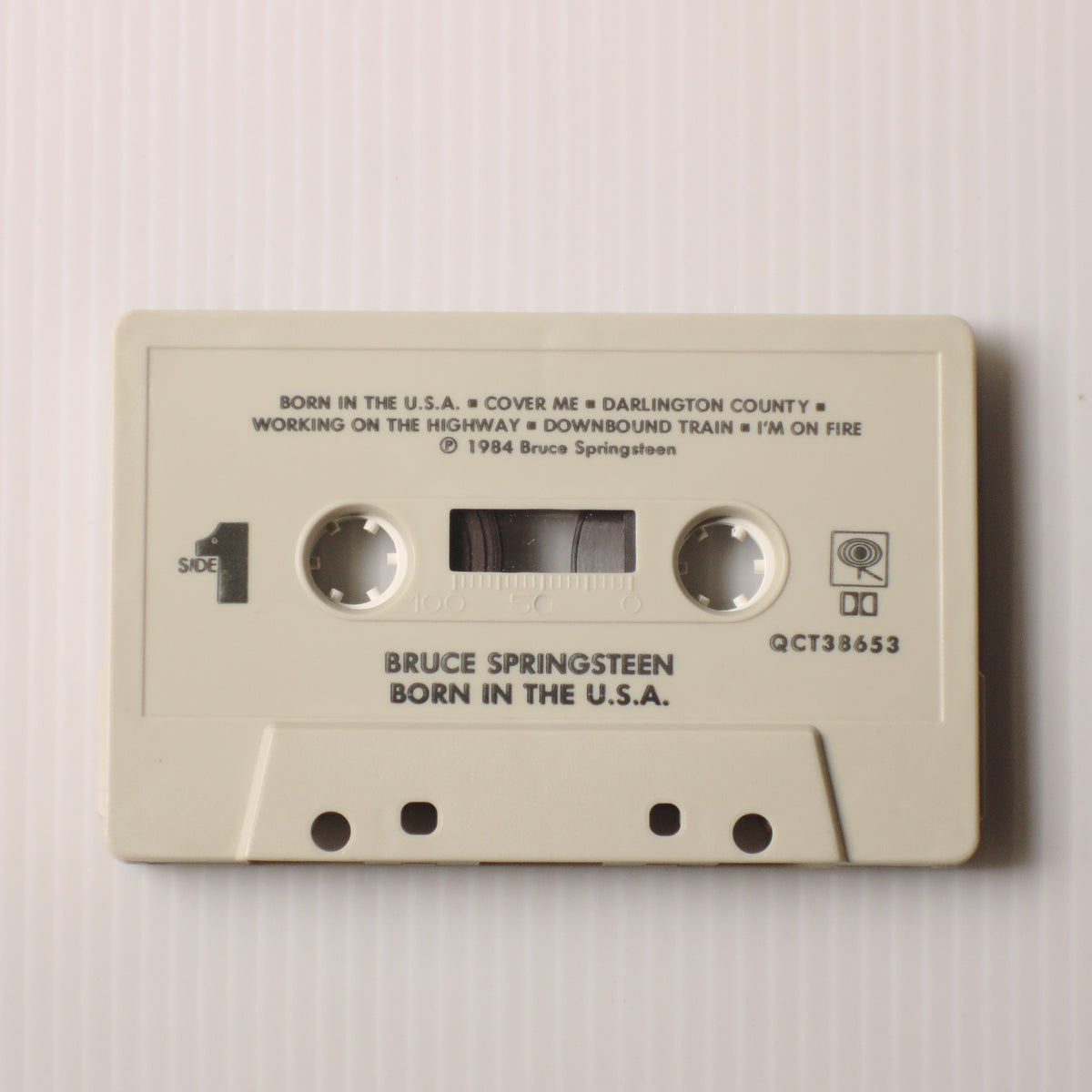 BRUCE SPRINGSTEEN - BORN IN THE U.S.A [カセット] (QCT 38653)